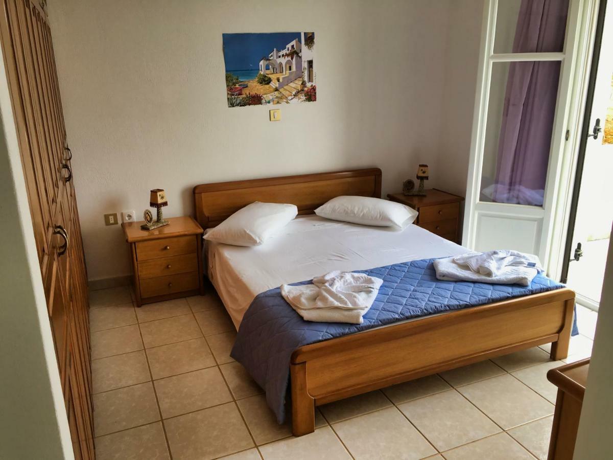 Anthoula'S Sea View Apartment Piso Livadi Dış mekan fotoğraf