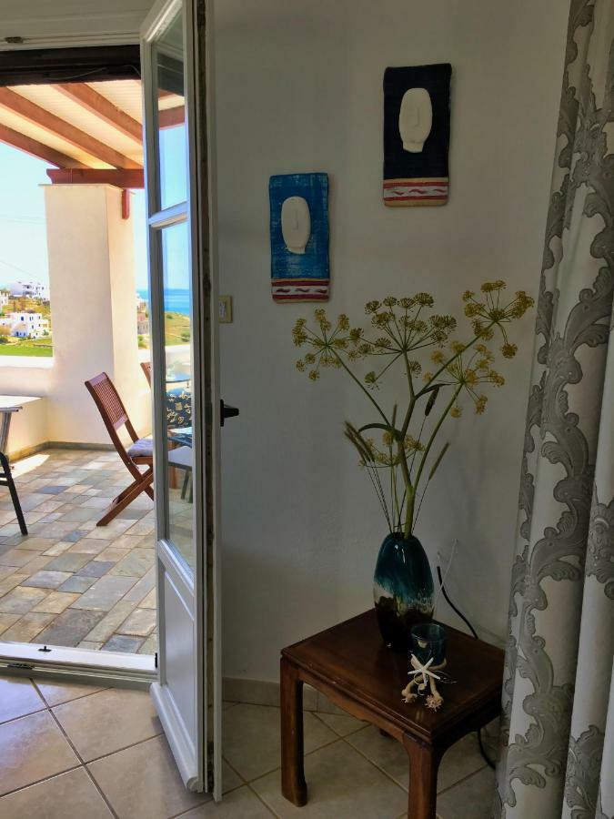 Anthoula'S Sea View Apartment Piso Livadi Dış mekan fotoğraf