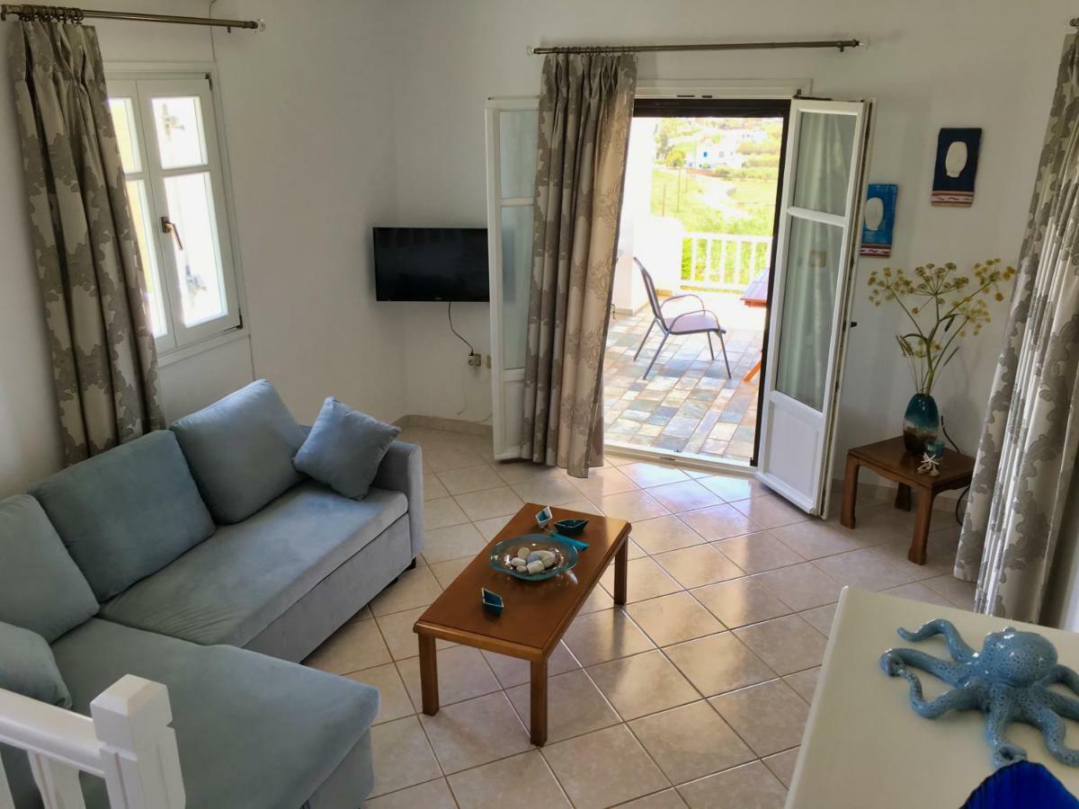 Anthoula'S Sea View Apartment Piso Livadi Dış mekan fotoğraf