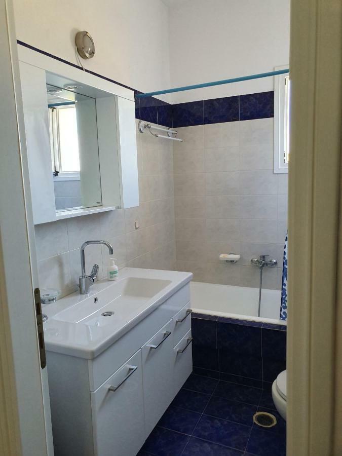 Anthoula'S Sea View Apartment Piso Livadi Dış mekan fotoğraf