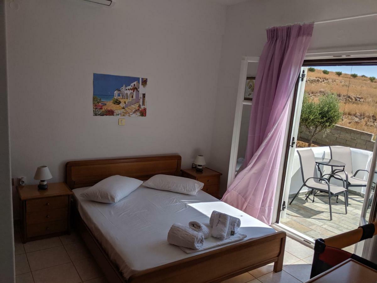 Anthoula'S Sea View Apartment Piso Livadi Dış mekan fotoğraf